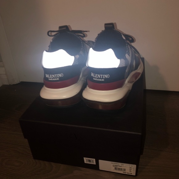 Valentino Garavani camo bounce sneakers - Picture 3 of 6